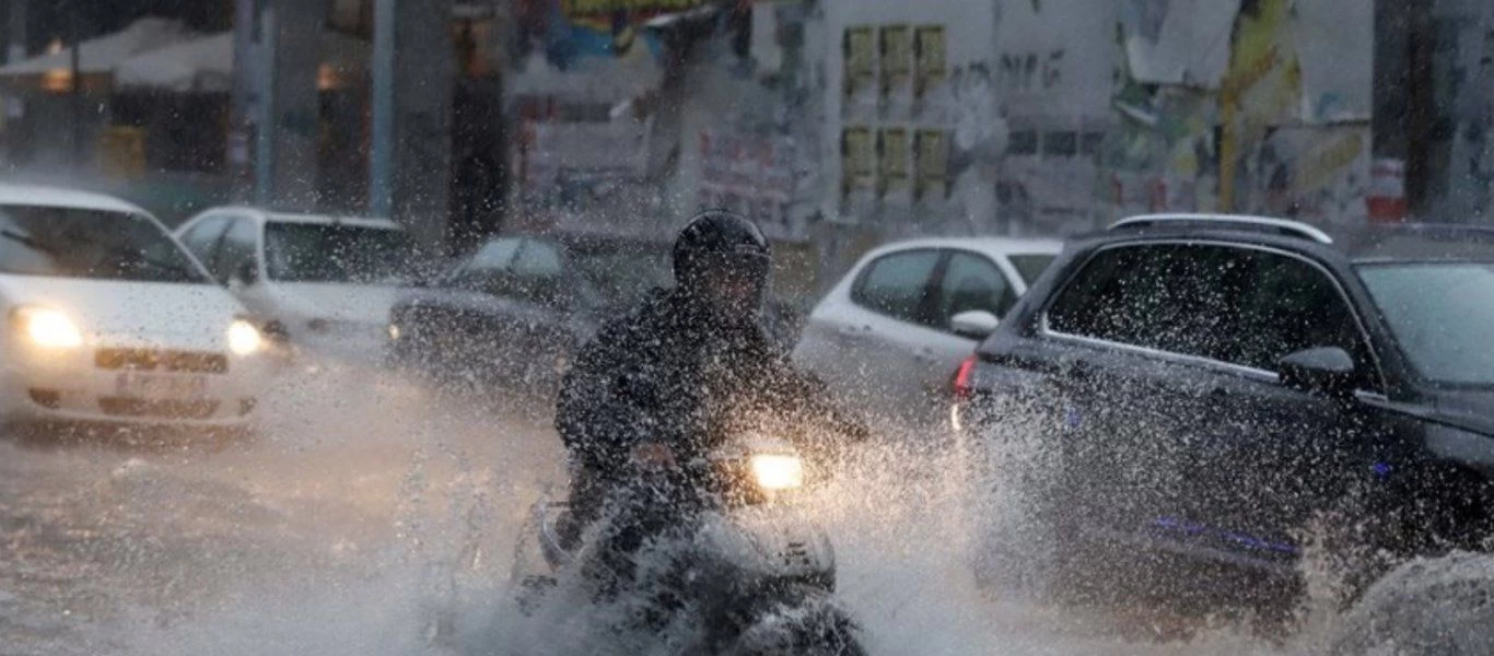 «Χαλάει» αύριο ο καιρός: Ισχυρές καταιγίδες & χιόνια - Η πρόγνωση της ΕΜΥ